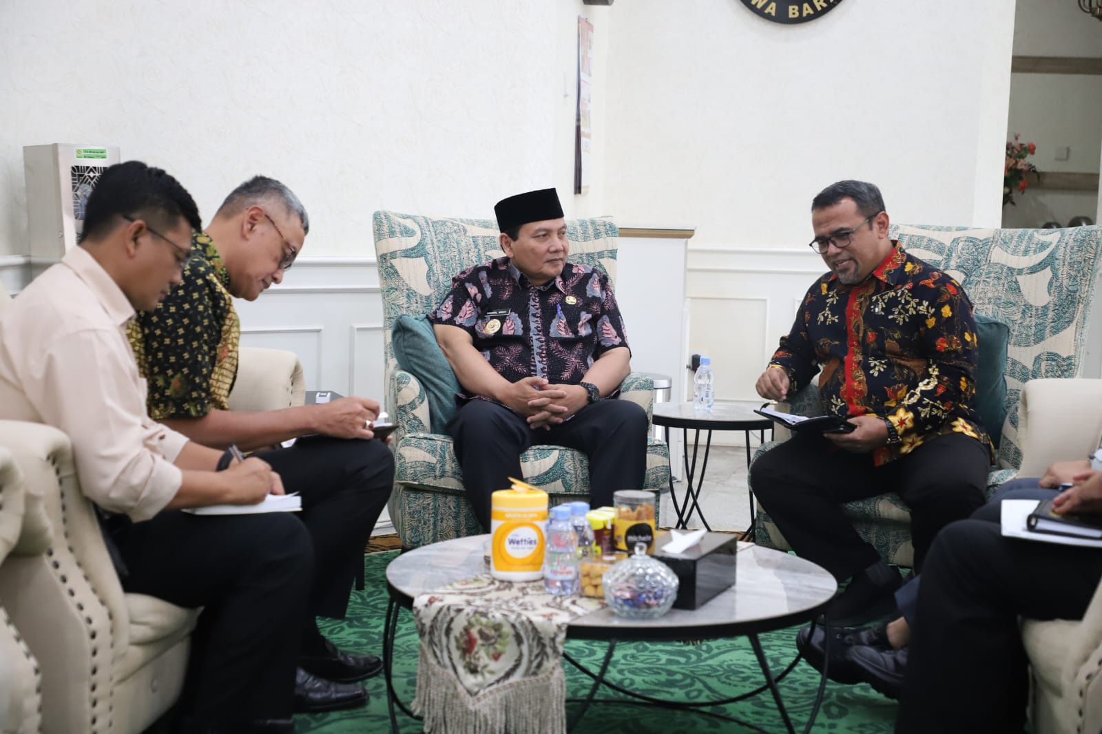 Audiensi Rektor Universitas Ibnu Khaldun Terkait Penanganan Sampah